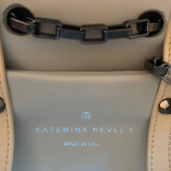 Katerina Nevler Leather Purse w. Chain strap - Picture 5 of 8